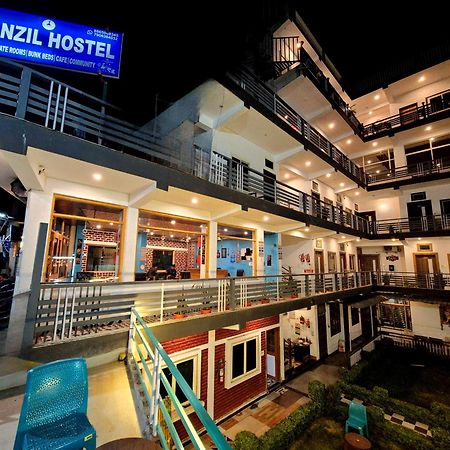 רישיקש Manzil Hostel מראה חיצוני תמונה